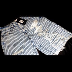 ❤️❤️ NWT Fashion Nova Train Wreck Striped Denim Bermudas